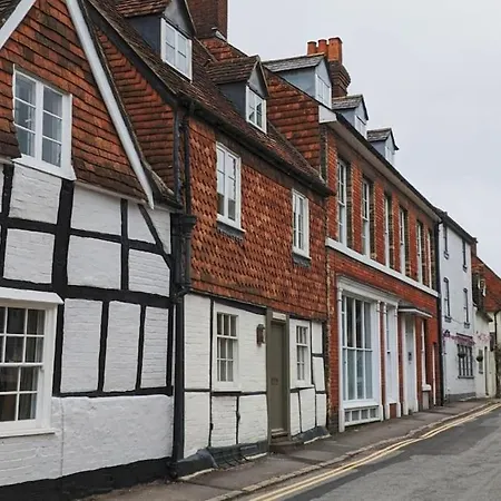 Cosy Character Cottage In Central Marlborough Uk Exterior photo